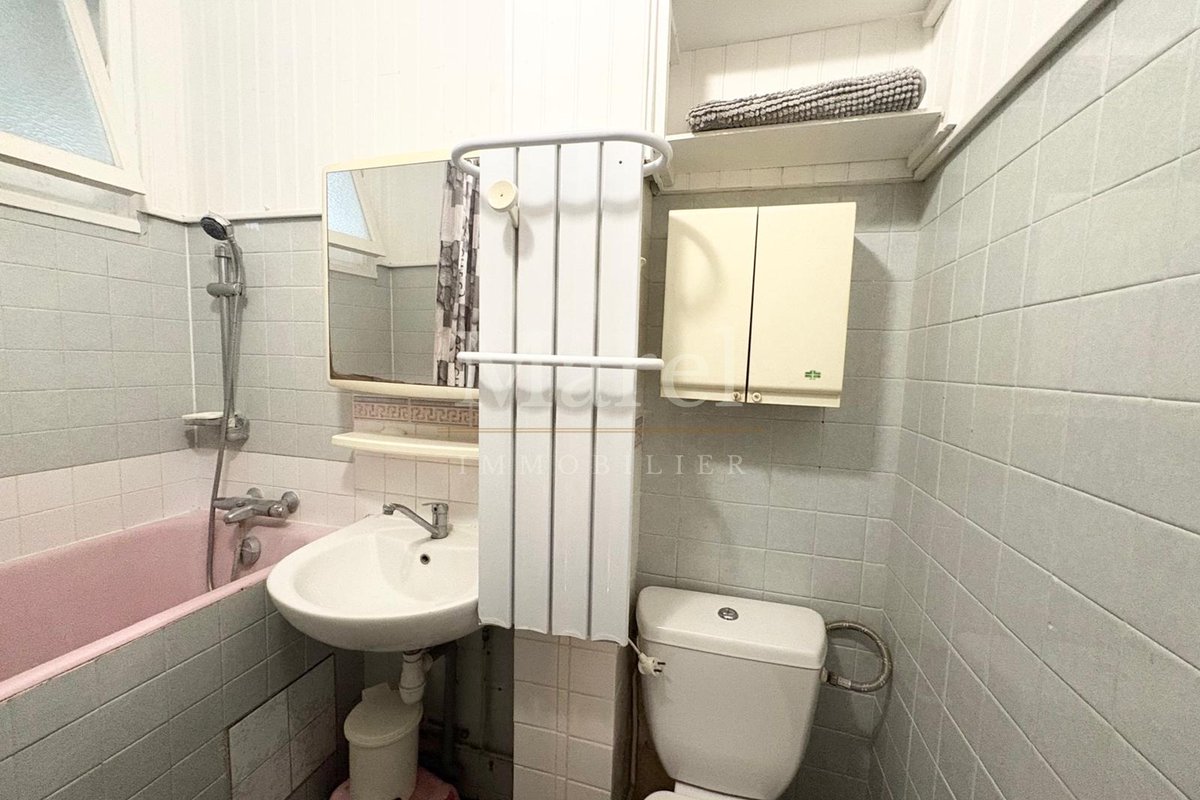 NgAurel's tweet image. [BIENTÔT EN VENTE - Exclusivité] 📍Paris 11ème - Roquette 🔑 Studio 📐 environ 18,5m² 📊 DPE : en cours 🚇 Philippe Auguste (Métro L2) Annexe : Cave 🖥 Plus d’infos sur marelimmobilier.fr #paris ; #hautsdeseine ; #puteaux ; #courbevoie ; #suresnes ; #nanterre ; (1/3)