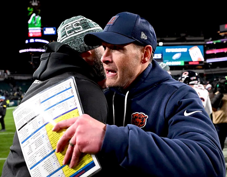 bearszn's tweet image. HC Ben Johnson on Chicago being the NFC’s 1 seed: 

“Doesn’t mean anything. There’s five games left, so we got a long ways to go. We have not been guaranteed a spot in the tournament yet. We have to earn that right.” 🔥 

via @mdwojak94