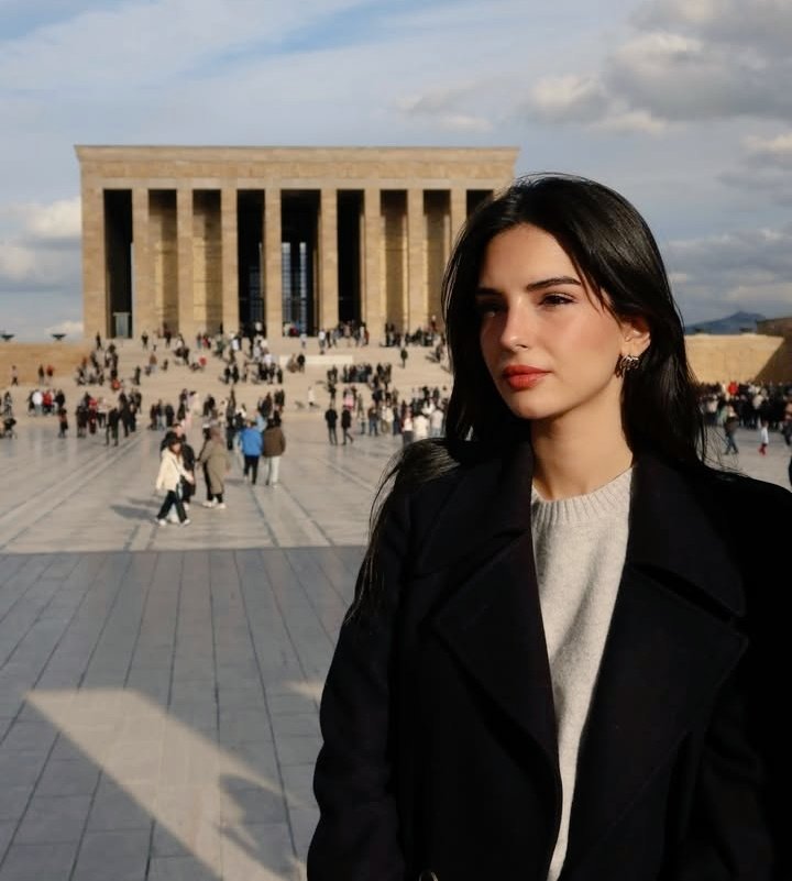 canyouallstop's tweet image. Dr.Yaz 🩺🌸 #Doc  #YaseminYazici