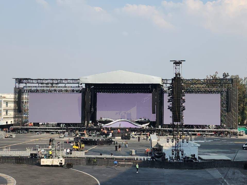 Dua Lipa si trajo su producción completa para los conciertos del "radical optimism tour" en la Ciudad de México 🇲🇽

#RadicalOptimismTourMexico