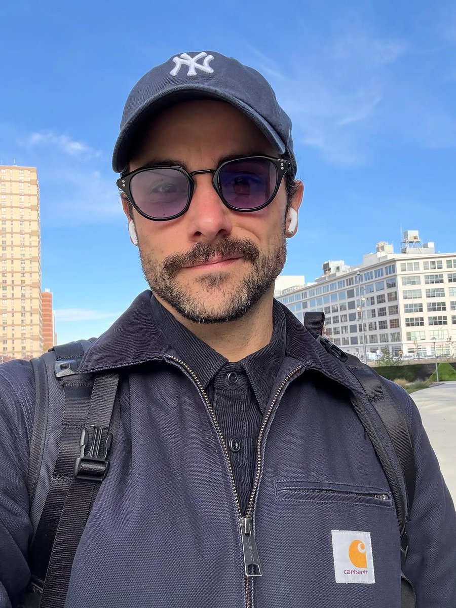 Jack Falahee France tweet media
