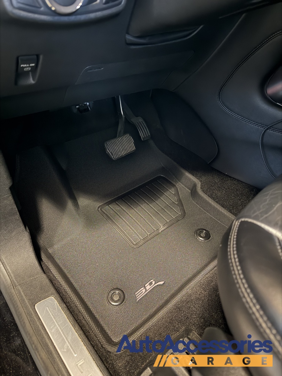 AAGarage's tweet image. &quot;These are the nicest looking mats I’ve ever seen. Look awesome in my wife’s #LincolnMKC. Not industrial looking like the competition. Honestly they should’ve been installed at the factory!&quot; - Marc from Indiana on his new 3D Maxpider Kagu Floor Liners #FrontEndFriday