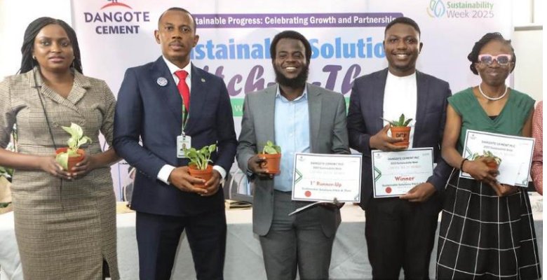 itz_scholar's tweet image. At thd @DangoteCement  Sustainable Solutions Pitch-A-Thon: Panellists &amp;amp; Winners