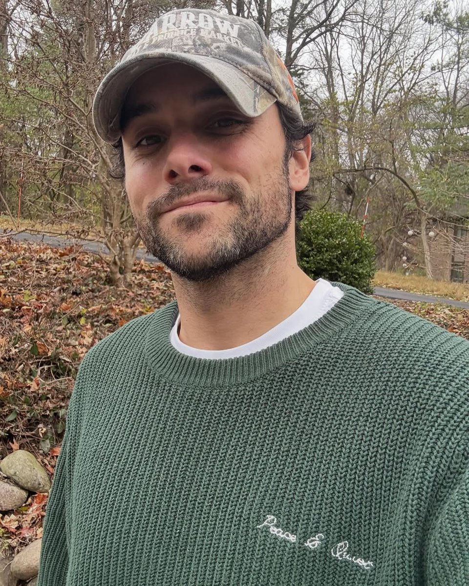 Jack Falahee France tweet media