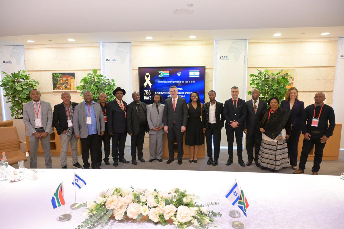 We are cooked. Israel is recruiting more Mossad Agents. <a href="/ApostleDeza/">🇿🇦 Apostle Dr D Mekgwe🇹🇼</a> <a href="/Lord_Ori_/">ツ Lord Ori</a> <a href="/OmphileMaotwe/">Omphile Maotwe</a> <a href="/EFFSouthAfrica/">Economic Freedom Fighters</a> should thread carefully with this King.