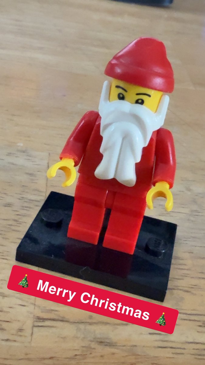 Fireman5481's tweet photo. 🎄 Merry Christmas 🎄  Hope you have a wonderful and happy Christmas! #GodBless #Santa #Lego #Christmas https://t.co/x7sVPzkqKh