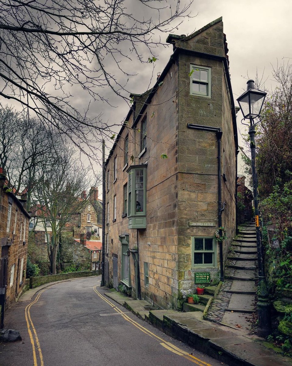 Robin Hood's Bay ♥️

Have you ever been?