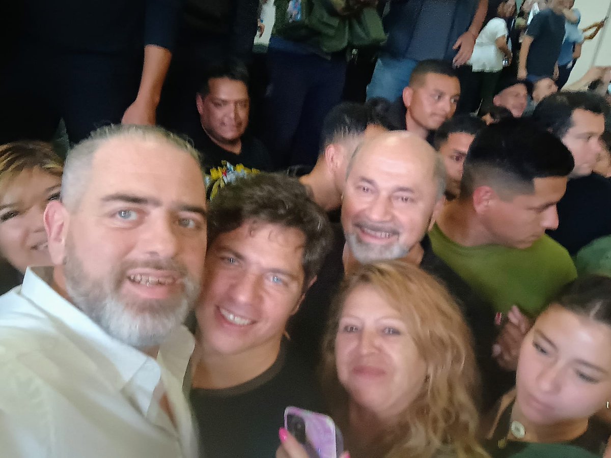 MDAFmoreno's tweet photo. Estuvimos presentes en la Asamblea del Frente Grande Nacional acompañando al gobernador @Kicillofok y al presidente del @FGNacional, el compañero @MarioSeccoOK.

Sigamos construyendo la unidad necesaria para recuperar el país, junto a Axel Kicillof otro camino es posible. 🇦🇷✌️ https://t.co/xSp0jotIWO