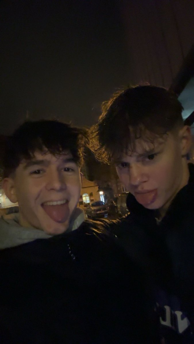 So süß <a href="/Maxi15006/">Maxi🌞😶‍🌫️</a>