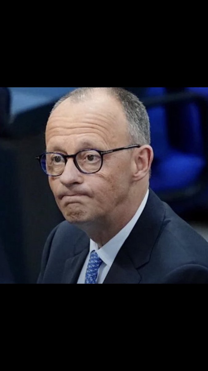 Kanzlerin 😍🟦😍🟦😍🟦😍🟦😍

————

Versager ⬛️🔥⬛️🔥⬛️🔥⬛️🔥⬛️