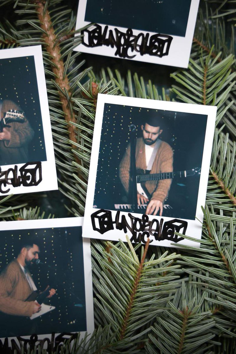 Мы продолжаем дарить подарки за донаты. За донат 150€ мы дарим два полароидных снимка с автографами любимых артистов Мирных огоньков. А при донате в 400€ вы получите плакат «ЗАВТРА БУДЕТ» с автографами, а также футболку  и снимок. Полный список подарков – по ссылке 👇