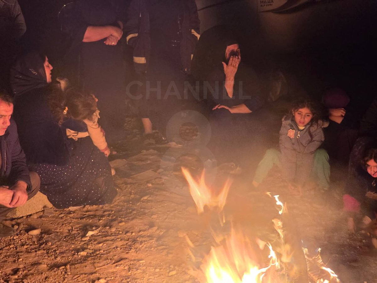 وسط أجواء باردة ودرجات حرارة متدنية.. يجلس نازحو قرية لاجان في محافظة اربيل متحلّقين حول نار بسيطة يحاولون بها صد قسوة الطقس بعد أن أُجبروا على مغادرة منازلهم تحت تهديدات عصابات البرزاني

اين انتم؟!
<a href="/mohamedshia/">محمد شياع السوداني</a> <a href="/UNIraq/">United Nations Iraq</a> <a href="/UNESCO/">UNESCO 🏛️ #Education #Sciences #Culture 🇺🇳</a> <a href="/SecMedCell/">خلية الإعلام الأمني🇮🇶</a> <a href="/USEmbBaghdad/">U.S. Embassy Baghdad</a> <a href="/USEmbBaghdad/">U.S. Embassy Baghdad</a>