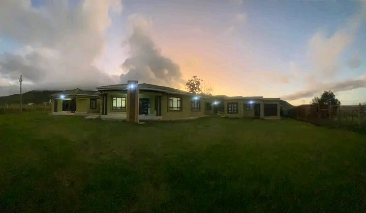 The biggest accomplishment in life. 🔥