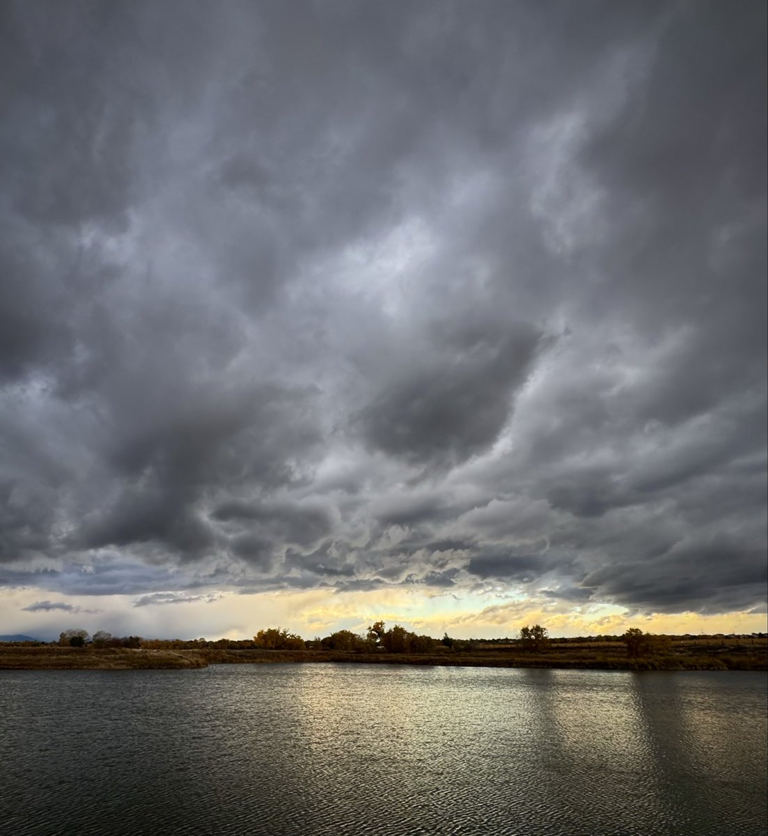 DMiller52325459's tweet image. It’s another “Moody Monday”!  Let’s see those moody skies!!  ☁️