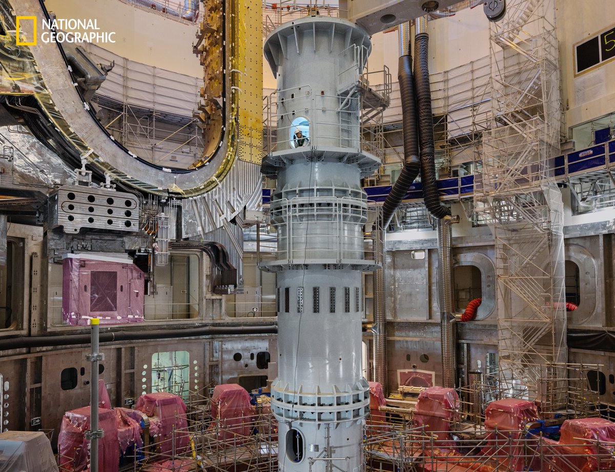 climatepledge's tweet image. With support from the Pledge &amp;amp; @insidenatgeo’s Global Storytellers Fund, Explorer &amp;amp; Photographer @paoloverzone documented one of the most complex machines ever attempted—a “star on Earth” that could one day unlock virtually unlimited, carbon-free energy. on.natgeo.com/47RYAAZ