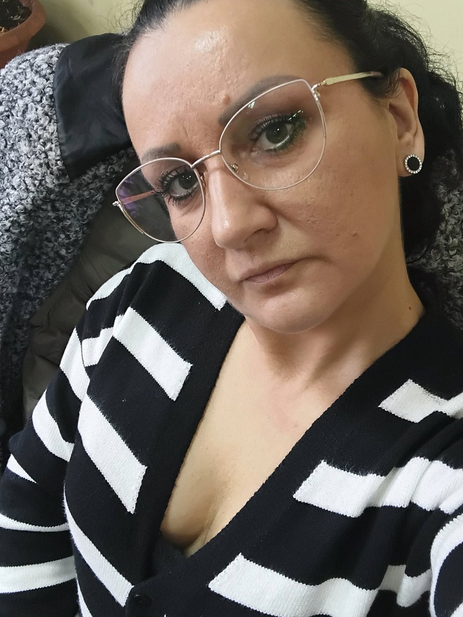 Pa dobro veče ljudi. Svratih da vidim šta se radi . Da li se išta ptomenilo...