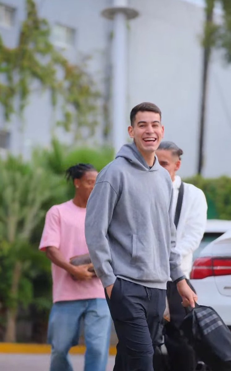 Hoy reporto Necaxa a la espera de que se anuncie a Martin Varini como nuevo timonel del rayo.

¿Expectativas? Los leemos