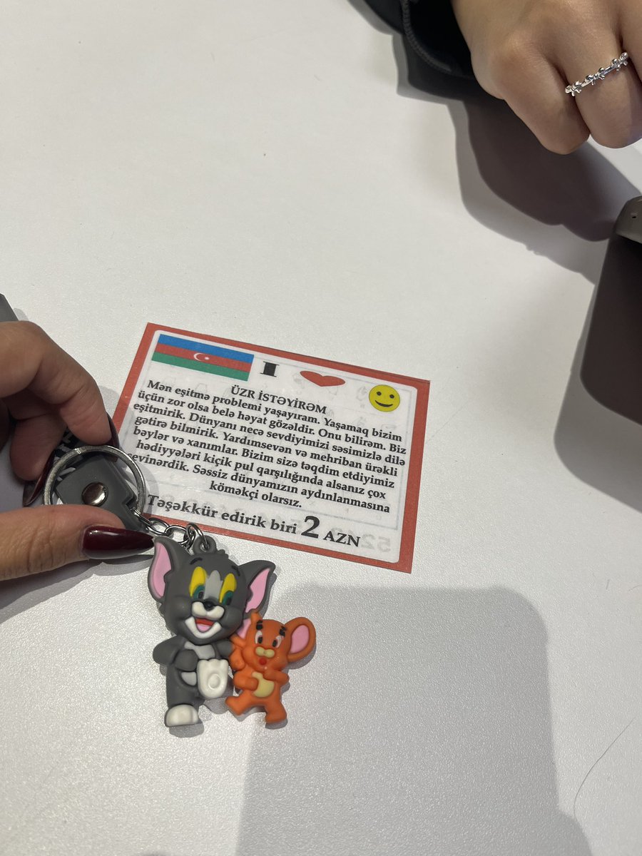 _Singularity2o's tweet image. Ən uzun ay noyabr ayı seçilsin🙏🏻 
( araya rəşadın ayaqqabısı girib amma olsun)