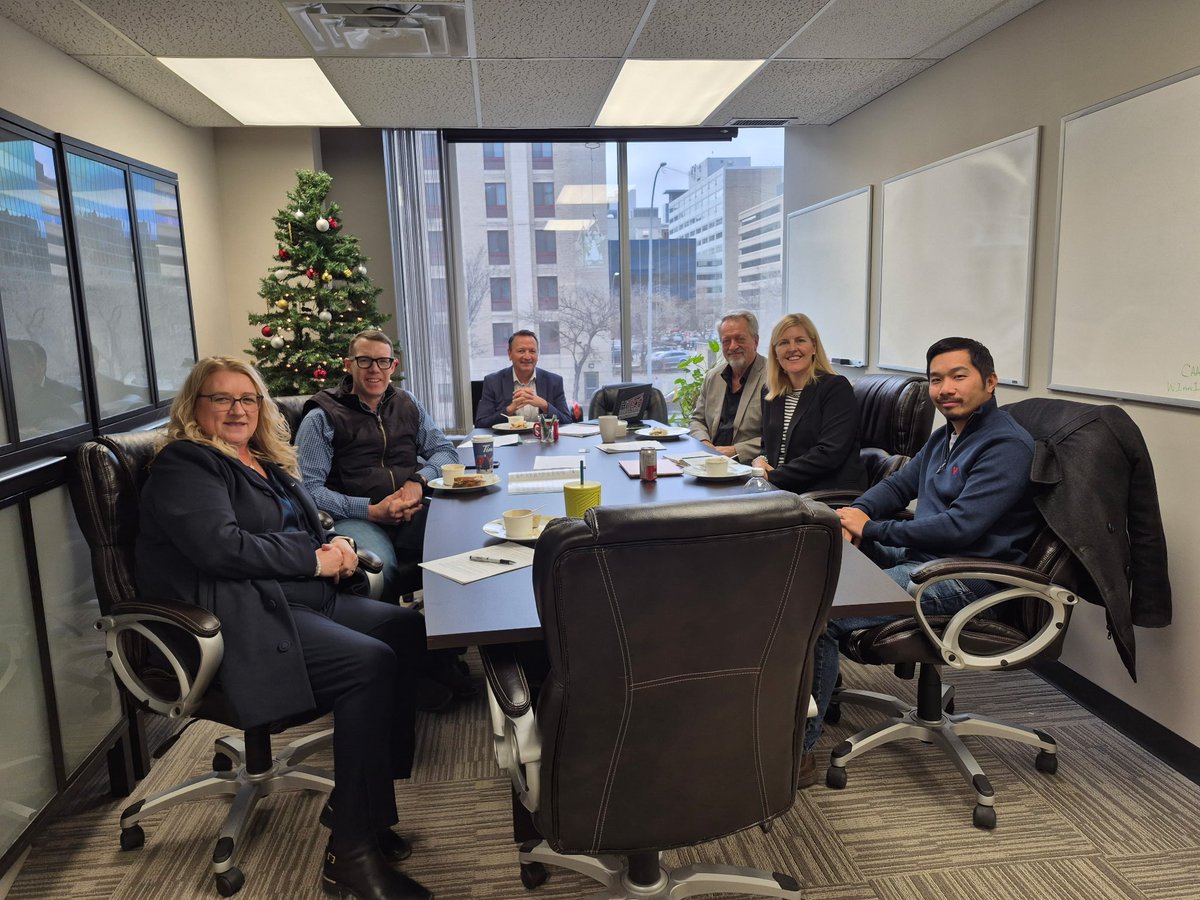 CdnAgRetail's tweet image. High value meetings to ensure measurable on the ground results.

CAAR team and board members met with MP John Barlow and Mark Choi,  Director of Parliamentary Affairs on Friday. 

Your membership builds our voice, and allows CAAR to represent your needs with strength.