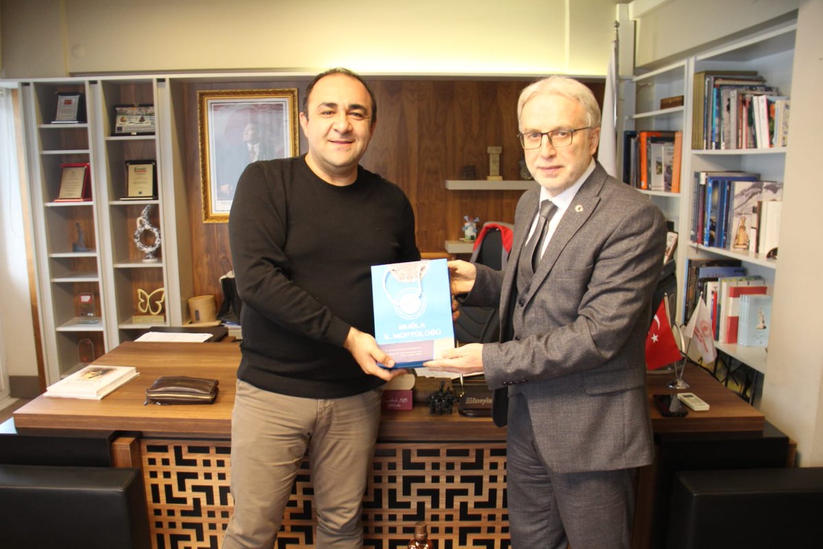 Müftü Can'dan Müdür Toprak'a iade-i ziyaret. 

nsosyal.com/@muglailmuftul…