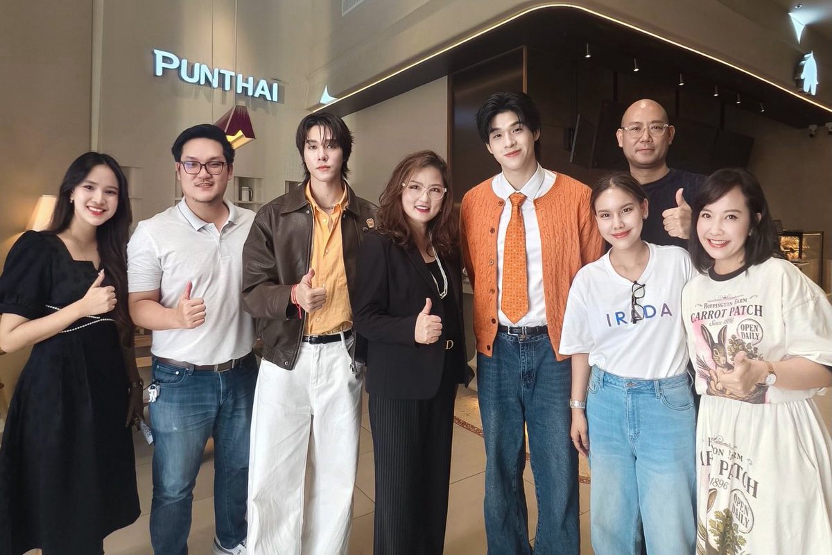 forskynani_'s tweet image. boyofheaven IG
🔗 instagram.com/p/DRup6THEmJ2/

Proud of my team. Proud of myself for being a part of writing this history during Punthai’s brightest moment.

#PunthaixSkynani
#พันธุ์ไทยอะไรก็เป็นไปได้
#สกายนานิ #SkyNani
#skywongravee #hirunkit_