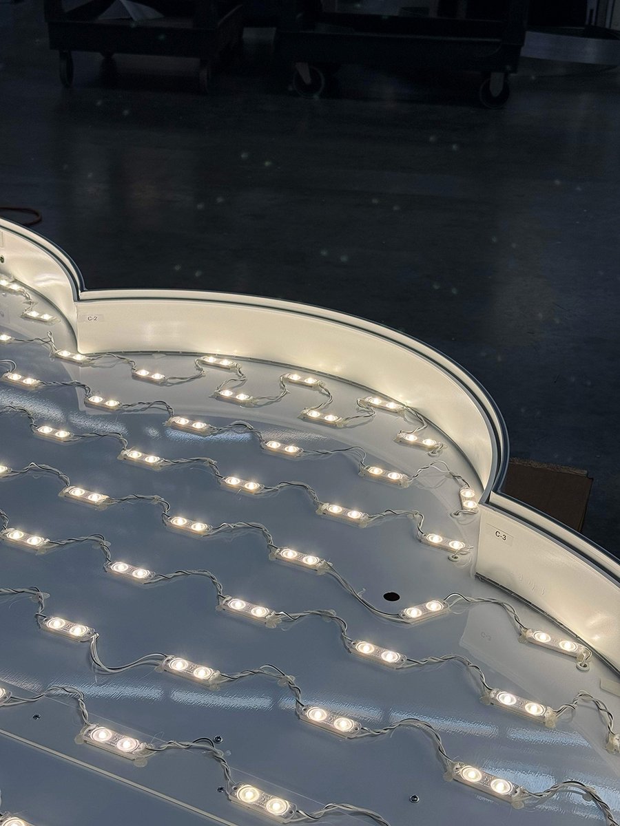 DAndreaVisual's tweet image. At DVC, we don’t just build. We solve. From concept to light-up finish, every detail is dialed for performance.

#LightboxDesign #VisualSolutions #CustomFabrication