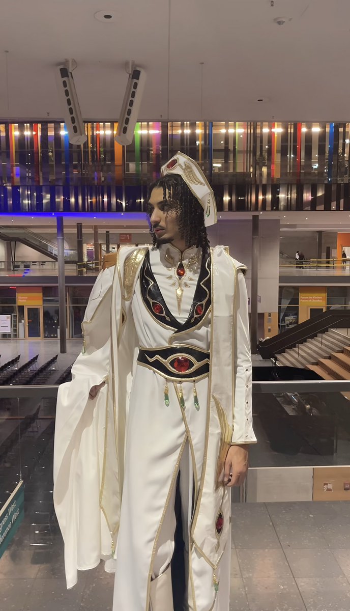 ichisouf's tweet image. emperor lulu

#lelouch #codegeass