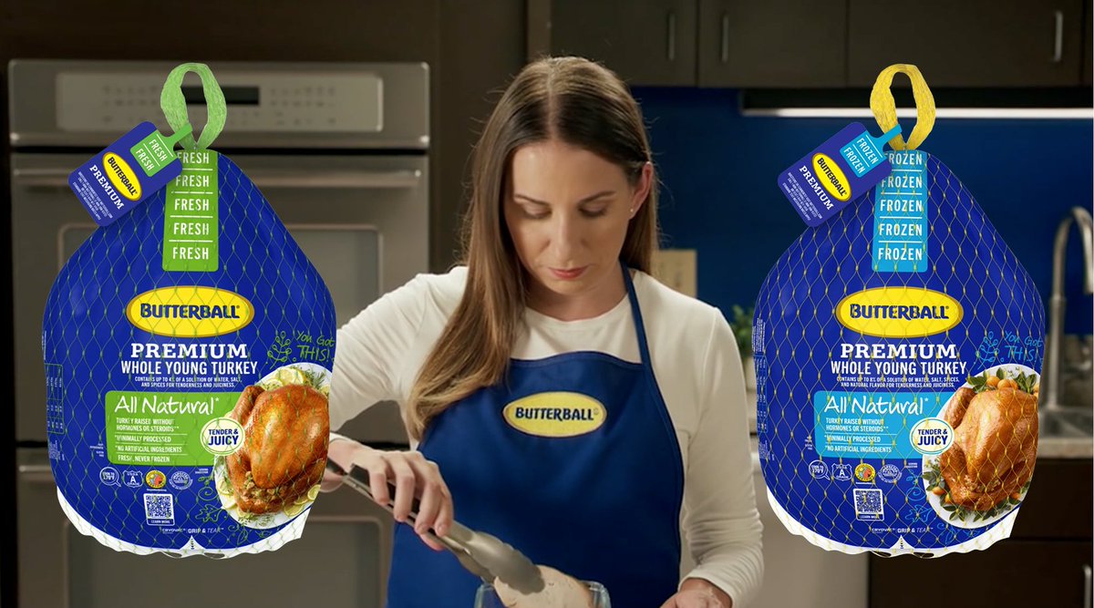 Flowcode's tweet image. Football on, family on the couch, phone in hand 🏈📱... who really won this Thanksgiving?

From @butterball turkey tips, @budlight x Folds of Honor donations, @macys and @target deals to @nfl shop exclusives, the brands that won the weekend were the ones turning every big game…