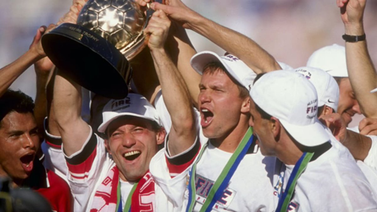 LoganFrommelt's tweet image. The comparisons this account is talking about of course is comparing 2️⃣ trophies to 0️⃣ trophies 👍

#CF97