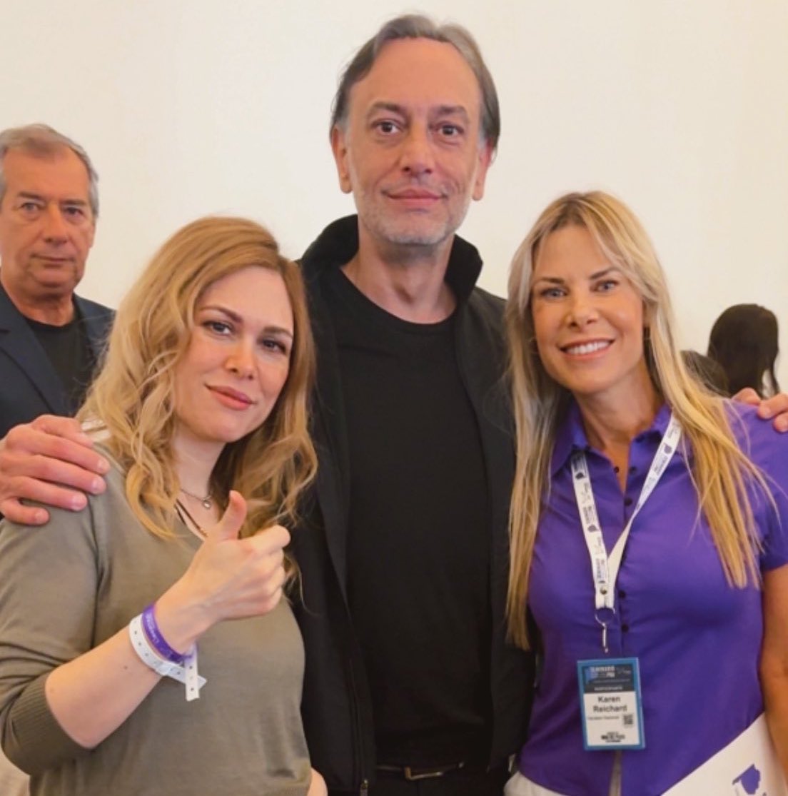 Cómo saber si tu país tocó FONDO? 

Respuesta: Cuando te legisla "esto" 👇