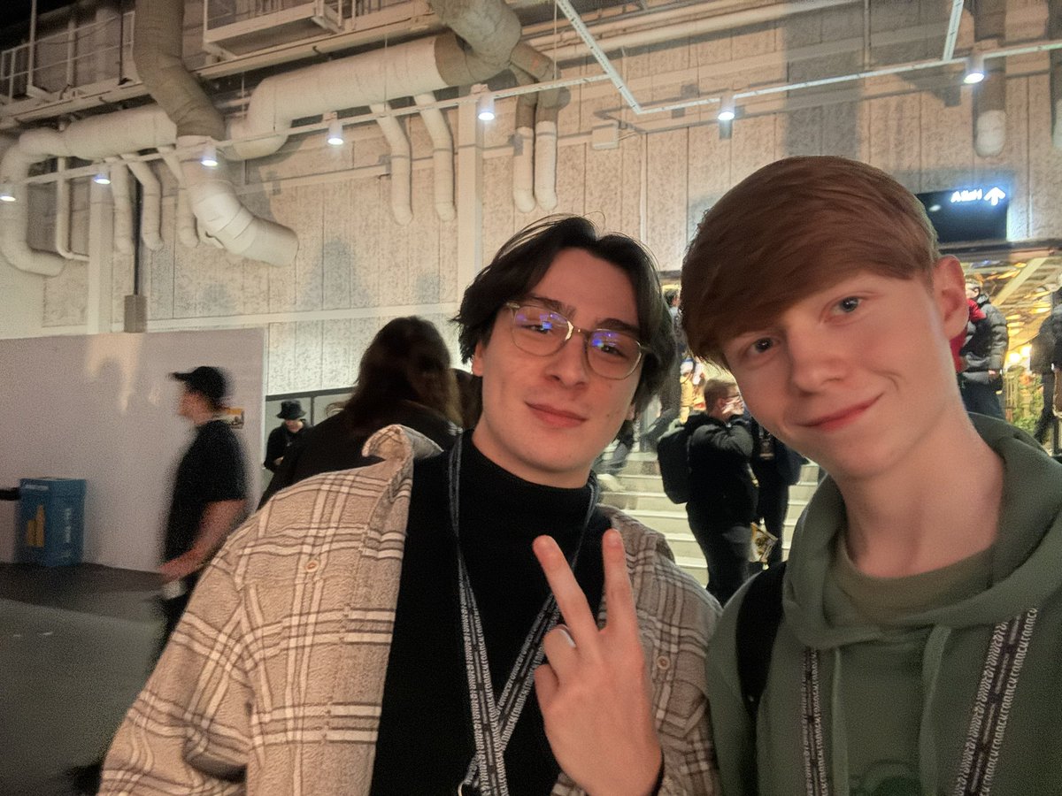 PooMukey tweet media