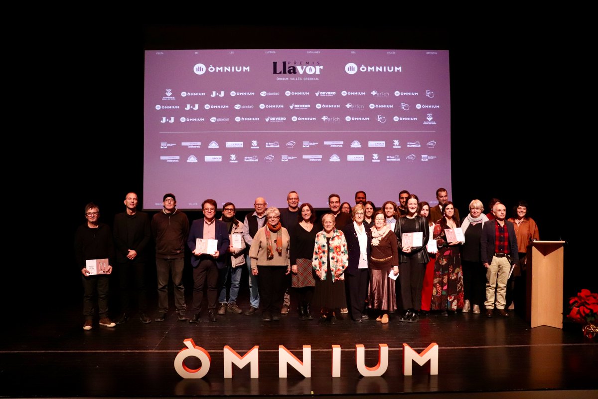 RadioGranollers's tweet photo. ✍️Avui, al #Granollers al dia...
#DiaMundialSida
Premis Llavor d'#ÒmniumCultural del #VallèsOriental
#FestaDeLaQueixalada
🎧aquí: https://t.co/MfKZSpu0hO https://t.co/6IXgQ3ZXiD