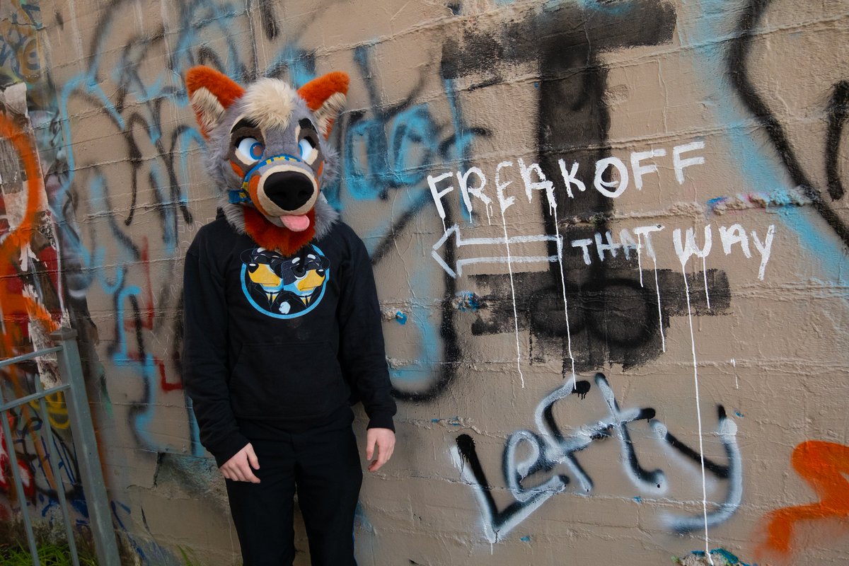 PartDoggo's tweet image. Group freak off starting soon