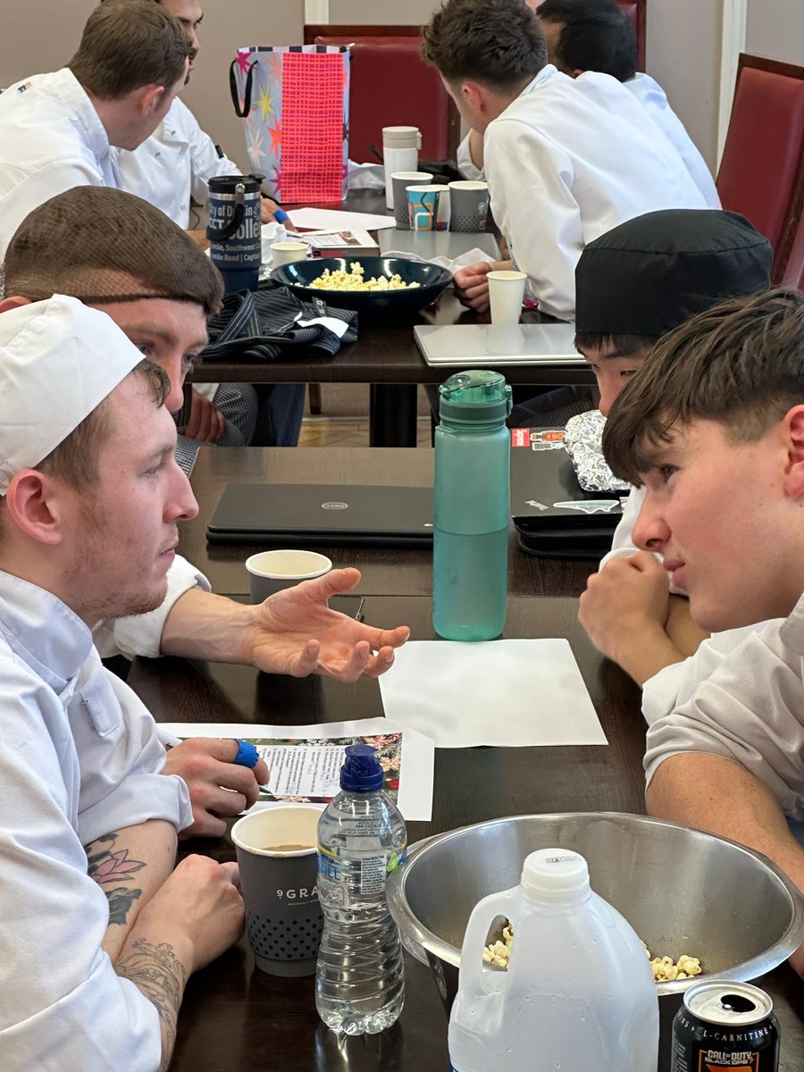 Crumlin College tweet media