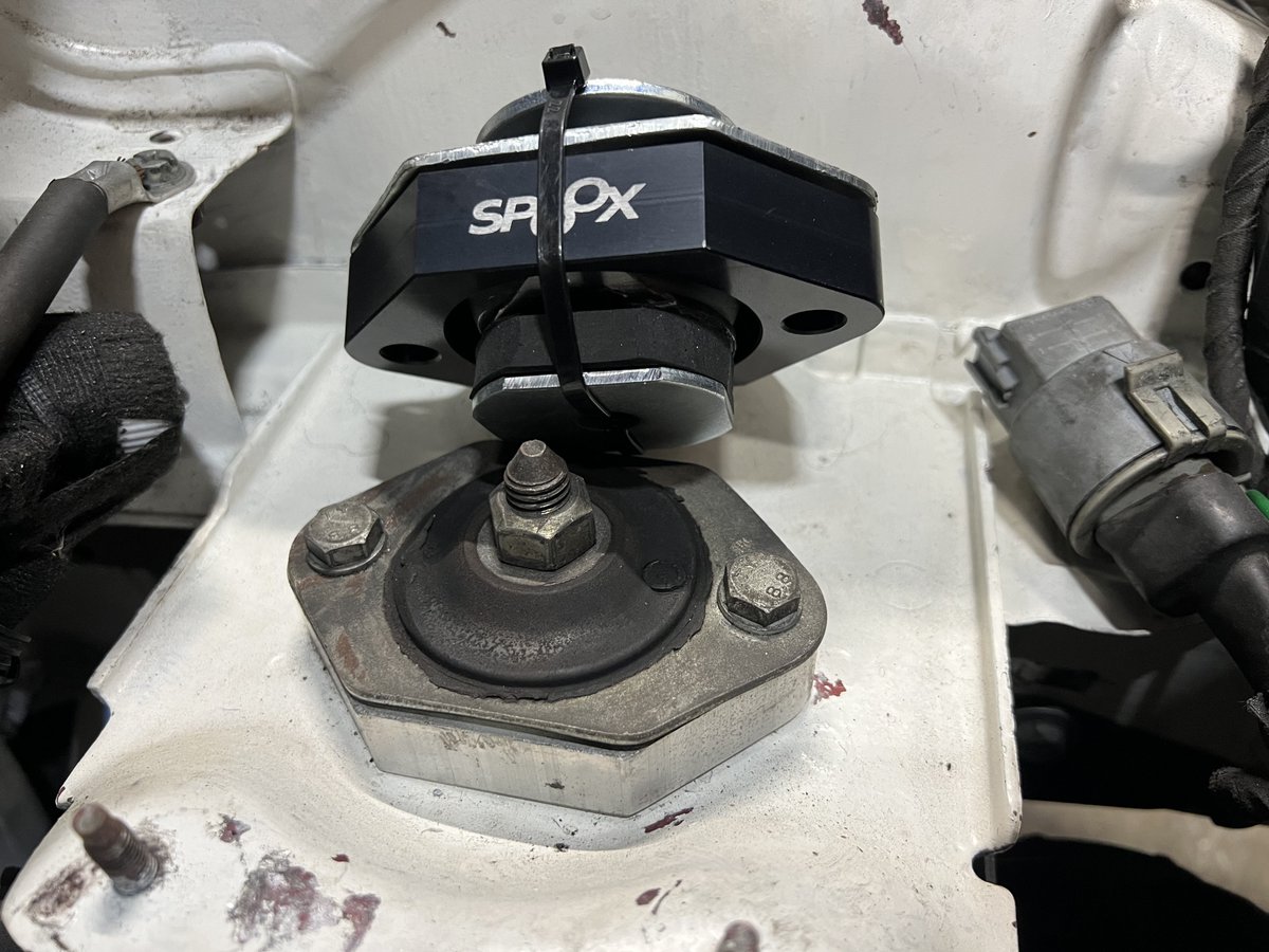 spooxにしたいけど別に死んでないからまだ飾っとく