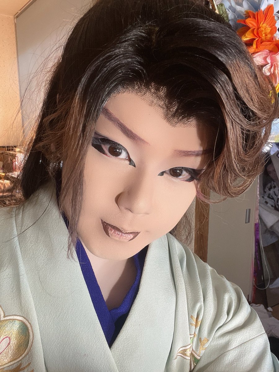 2ヶ月せたか座公演ありがとうございました✨
僕は少しの間しか公演することができませんでしたがそれでも皆さんと楽しい時間を過ごせました！
僕がいない間、総座長、姉さん、妹のりか、メンバーが一生懸命頑張って盛り上げてくれました！
ありがとうございました😊