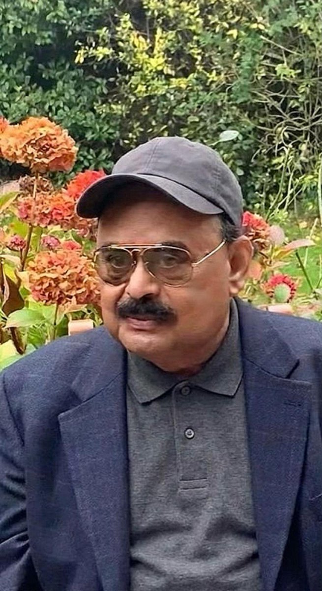 Altaf Hussain tweet media