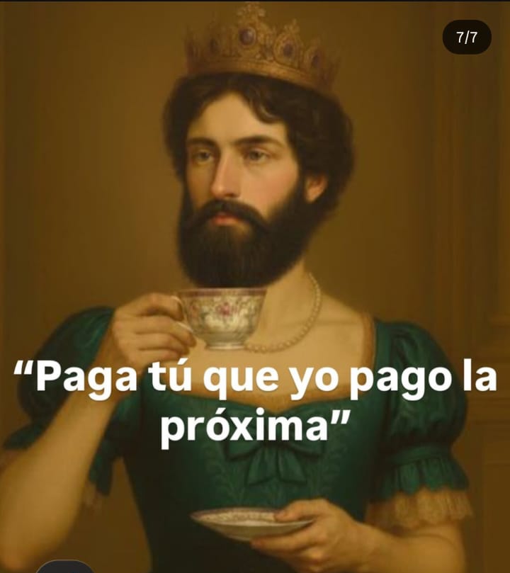 Gabo_Magus's tweet photo. Esto es misoginia y machismo.

Para quienes no entienden mi discurso y corren a llamarme “misándrica”, aclaro algo básico: las mujeres también formamos parte del sistema patriarcal y, en muchas ocasiones, reproducimos sus lógicas y contribuimos a sus consecuencias. No somos ajenas ni inocentes frente a la estructura que nos atraviesa.

Lanzar insultos de este tipo contra los varones no solo es misógino, también es homofóbico. La misoginia y la homofobia provienen del mismo lugar: la idea de que lo femenino —y, por extensión, las mujeres— es inferior, pasivo y subordinado. Reforzar esa lógica contra quien sea sigue alimentando el mismo sistema que decimos combatir.

Si queremos desmontar el patriarcado desde la raíz, también debemos revisar nuestras propias violencias y la forma en que nos relacionamos bajo los roles de género.
¿No queremos seguir siendo vistas como complementos del hombre, paridoras, cocineras y limpiadoras?
Entonces tampoco podemos tratarlos a ellos como si fueran nuestros papás ni asumir que es su obligación sostener económicamente las relaciones.

He visto a muchas colegas feministas exigir de forma intransigente que los hombres paguen absolutamente todo, incluso después del cortejo. Y sí, entiendo que históricamente han sido ellos quienes han llevado ese rol, y que en un proceso de conquista quien tiene el interés suele invertir más. Pero si hablamos de igualdad real, no podemos seguir demandando que los hombres sean los únicos aportantes económicos.

Y antes de que salten con la brecha salarial: la mayoría de las mujeres están en relaciones con hombres de su mismo nivel socioeconómico. No es coherente exigir obligaciones económicas superiores a alguien que está en las mismas condiciones que tú.

Las relaciones deberían funcionar como las familias: con aportes variados, equitativos y pensados para el bienestar conjunto. Si el dinero no se entiende como algo compartido y colaborativo, entonces no estamos hablando de igualdad, sino de beneficio unilateral.

Las mujeres también debemos cambiar.