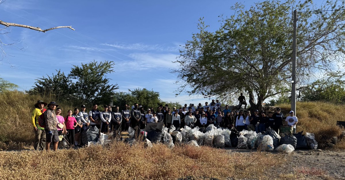 Primer limpieza de temporada en la isla de la piedra; 420 kilos menos de basura en las playas gracias al esfuerzo de todos los que asistimos. Muchas gracias a todos 💙🌎 #Mazconciencia