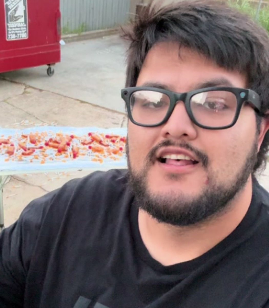 Dexerto's tweet image. A TikToker is facing backlash after handing out 18-inch machetes and bottles of alcohol to homeless people

&quot;Honestly, I really don&apos;t care bro, it&apos;s good for the clicks and views&quot;