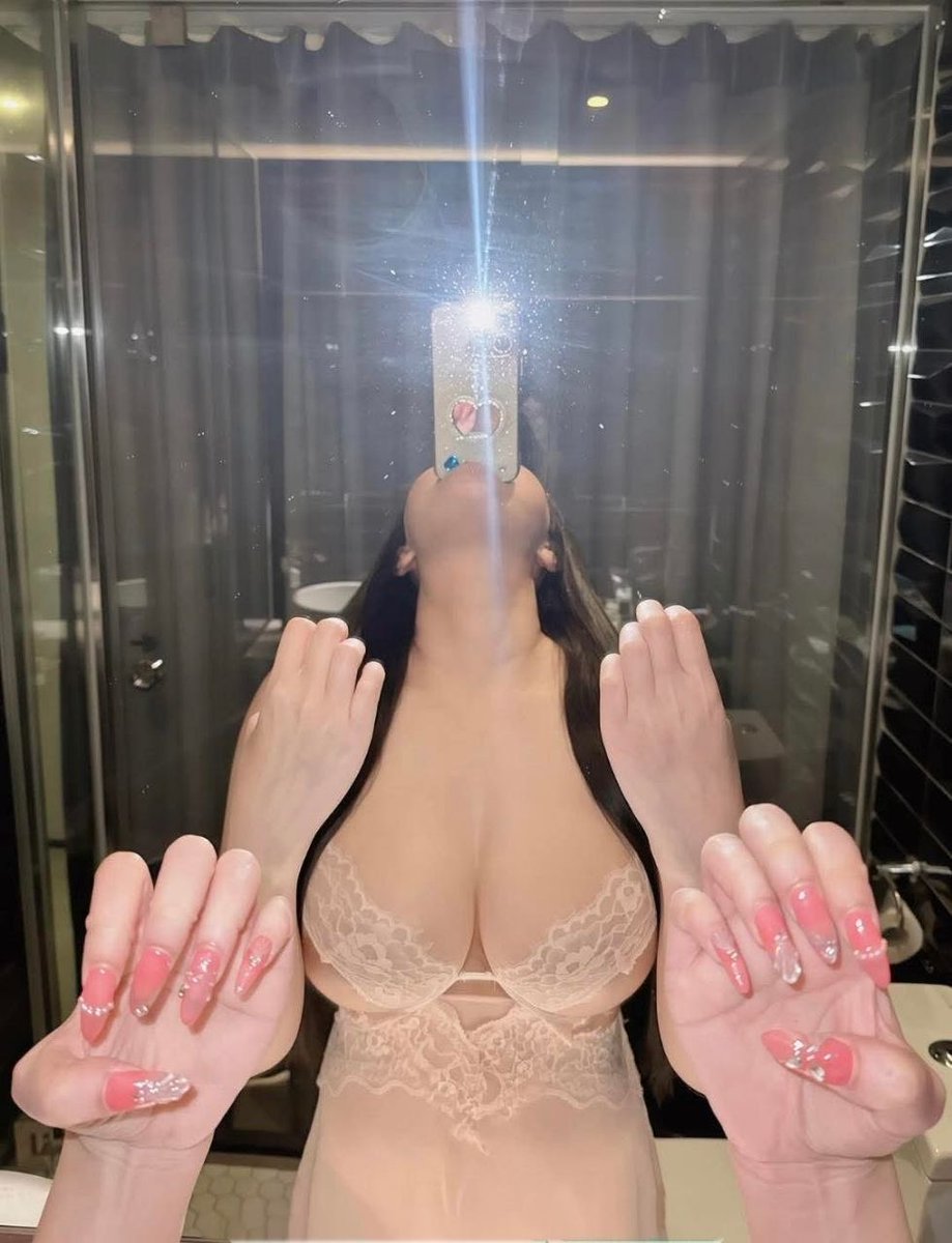 maybe1278's tweet photo. Bộ nail đẹp 💅🏻 https://t.co/XTPo0t9qd8