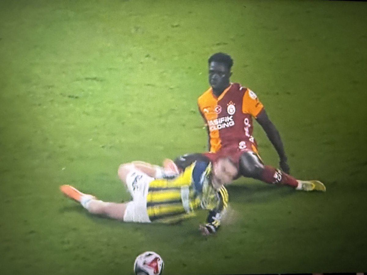#GSvFB yerle bir ol rezil herif