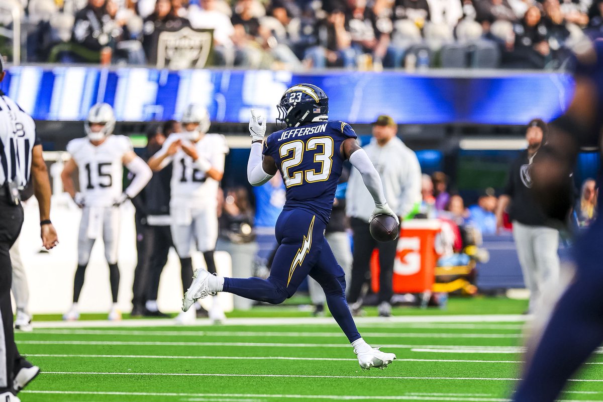 Tony Jefferson tweet media