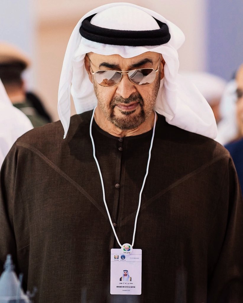 _iRashid_'s tweet photo. يتحدّث بوخالد ولا يعلو صوتٌ فوق صوته
وينحني العالم لثقل بيان دولته 

بيان يخرج من أبوظبي ، ينحني له الباقون 🇦🇪 https://t.co/ZkWlSW1uY8