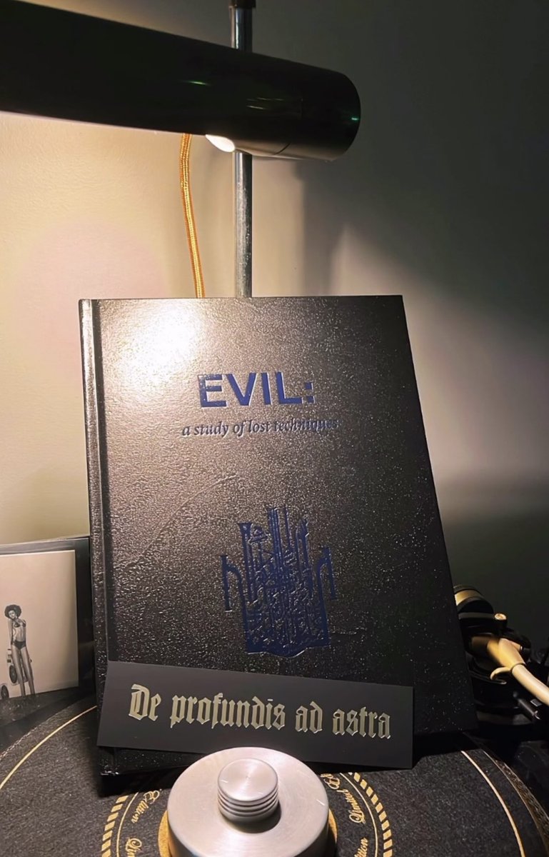 ayislertas's tweet photo. My sigil design for the cover of “EVIL: a study of lost techniques” written by Jason Bahbak Mohaghegh, published by @scarletimprint

Beautifully presented by S tier collector Julien. https://t.co/lxTvTSS4Qg