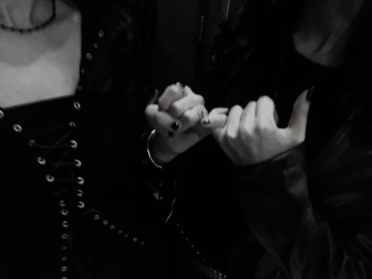 hellHhhellhell's tweet image. 