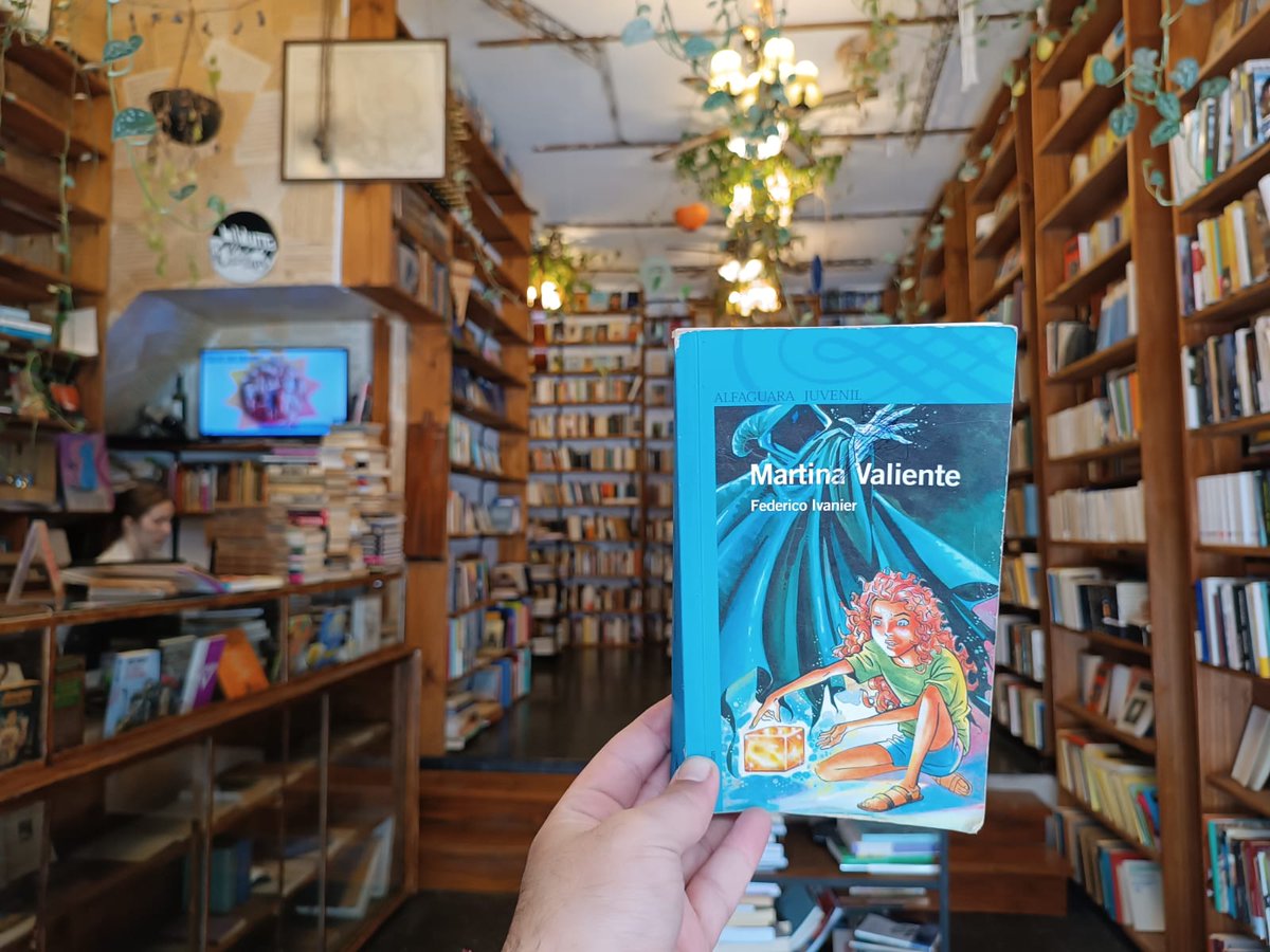 Martina Valiente. Federico Ivanier.

#AndaBuscarloAlChopin
#InYourFaceAmasson
#BildungLibros
#TristanNarvaja
#LibrosNuevos
#LibrosLeídos
#EnvíosAlInfinitoyMásAllá