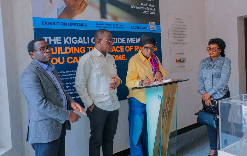 RwandaParliamnt's tweet image. Today, a delegation of MPs from #Ghana on a benchmarking visit to #Rwanda laid wreaths at @Kigali_Memorial , honouring victims of the Genocide against the Tutsi. 
They later visited the Campaign Against Genocide Museum to learn more about Rwanda’s liberation story.