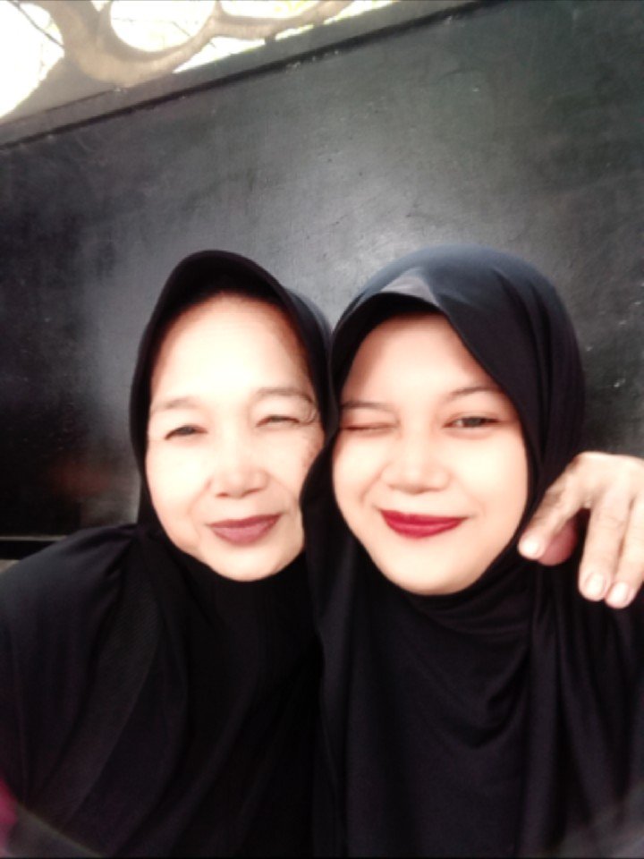Emak udah ga sakit lagi, Ica yg sakit sendiri. Insyaallah ikhlas