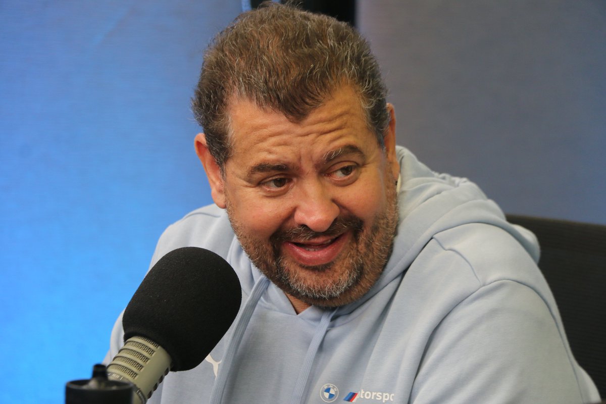 🎙️ “Diciembre a los manyas se les va a hacer larguísimo”

🗣️ Flavio Perchman en Las Voces del Fútbol por 𝐄𝐥 𝐄𝐬𝐩𝐞𝐜𝐭𝐚𝐝𝐨𝐫 𝐃𝐞𝐩𝐨𝐫𝐭𝐞𝐬.

📻 810 AM · 92.5 FM
▶️ youtube.com/watch?v=SSE07m…